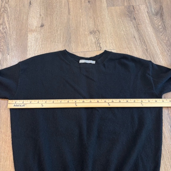 Vince Women’s 100% Cashmere Crewneck Sweater Open Back Black Size XS - Picture 8 of 8